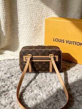 Louis Vuitton  Cité